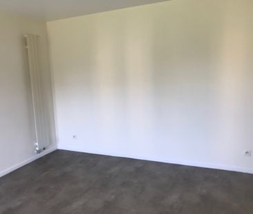 Location Appartement 2 pièces 48m² MARCQ EN BAROEUL 59700 - Photo 2