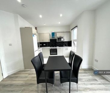 2 bedroom maisonette to rent - Photo 4