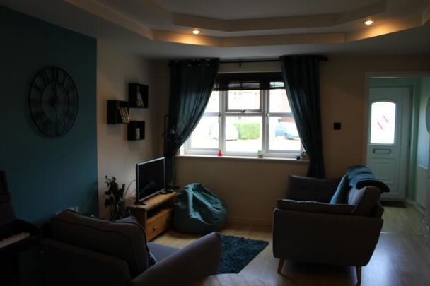 2 bedroom maisonette to rent - Photo 1