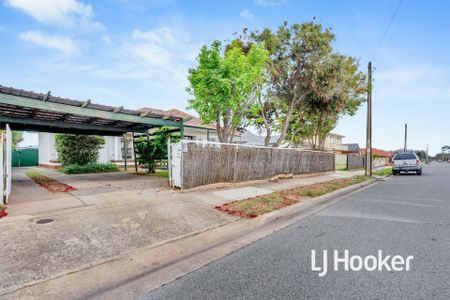 51 Balcombe Avenue, FINDON - Photo 4