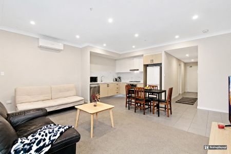 Stylish Apartment Living in the Heart of Penrith - Photo 3
