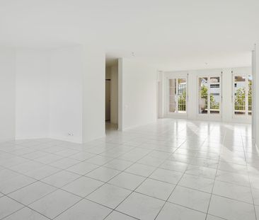 Grosse 3.5-Zimmerwohnung mit über 151 m² Fläche - Photo 2