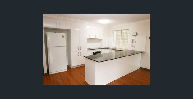 Refurbished 2 Bedroom Unit, Walk To South Bank Parklands - Photo 1