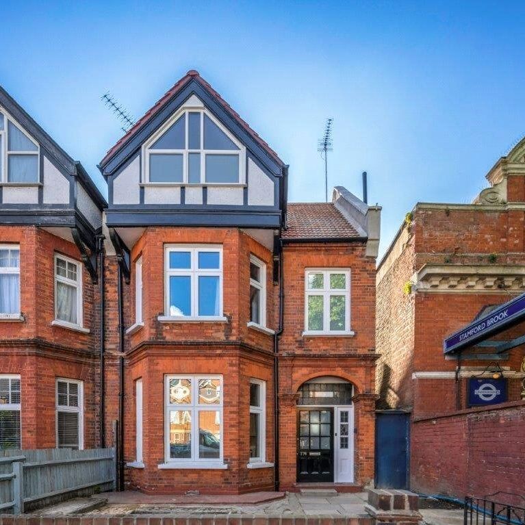 Goldhawk Road, Stamford Brook, London, W6 studio to rent - Photo 1
