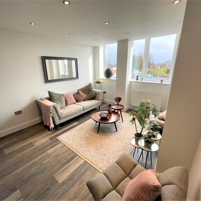 2 Bedroom Apartment To Let - Photo 1