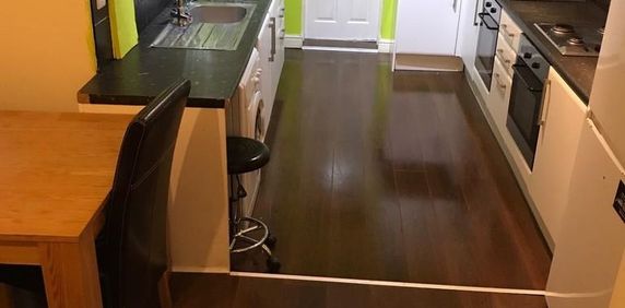 7 bedroom terraced house to rent - Photo 2