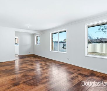 Sunshine West Delight! - Photo 6