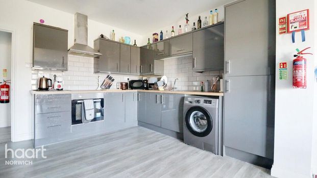 1 bedroom semi-detached house to rent - Photo 1