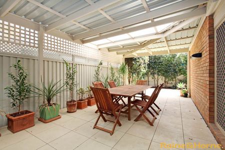 BEAUTIFULLY PRESENTED 3 BEDROOM COTTAGE - Photo 5