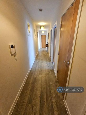 2 bedroom flat to rent - Photo 5