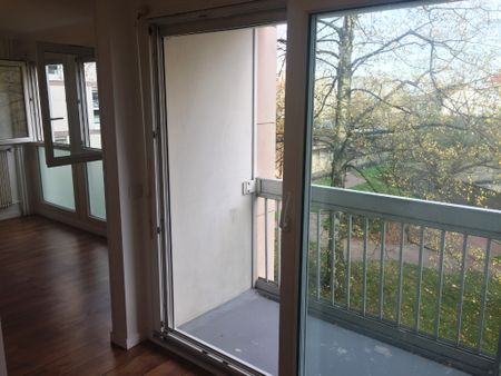 Appartement a louer Pantin - Loyer €879/mois charges comprises ** - Photo 3