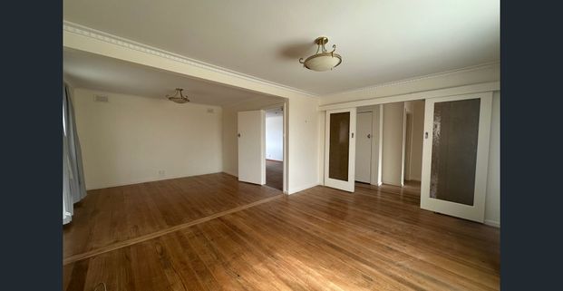 Charming 3-bedroom home - Photo 1