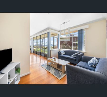 2/14 Coolabah Road, Sandy Bay, Tas 7005 - Photo 2
