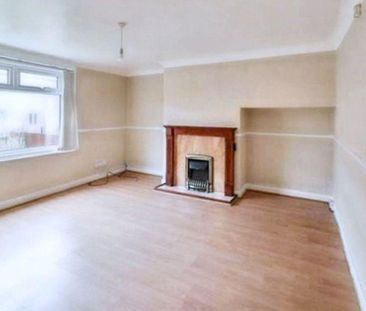 3 bed terraced house to rent in SR8 - Photo 5