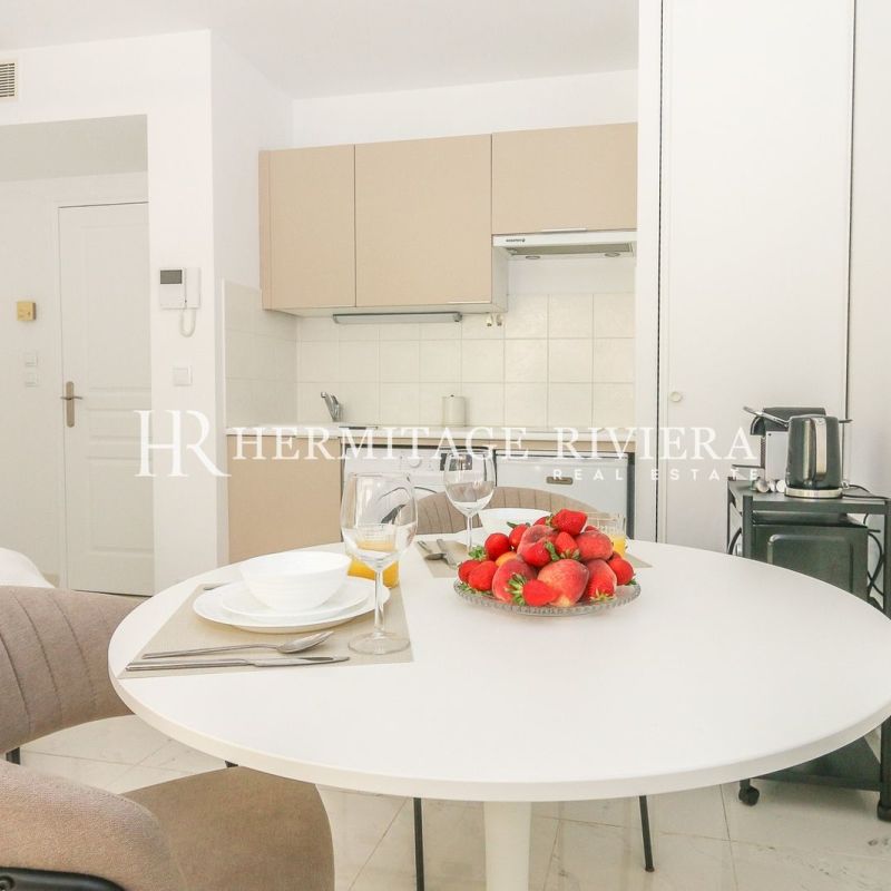 Studio avec terrasse dans le carré d'or - Photo 1