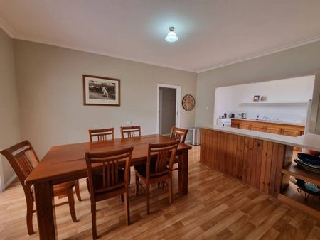 Well Appointed Family Home - Photo 5