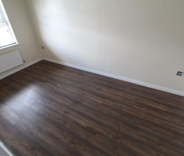 5 bedroom townhouse to rent - Photo 4
