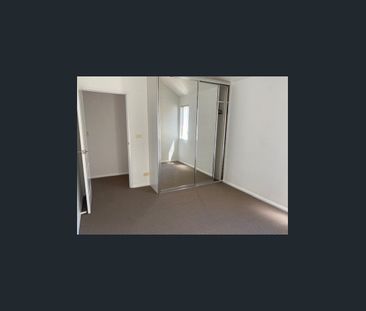 2/17 Walton Crescent, Abbotsford, NSW 2046 - Photo 5