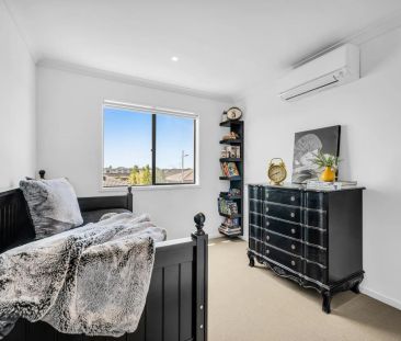 Modern Townhouse Living in a Convenient Werribee Location - Photo 6