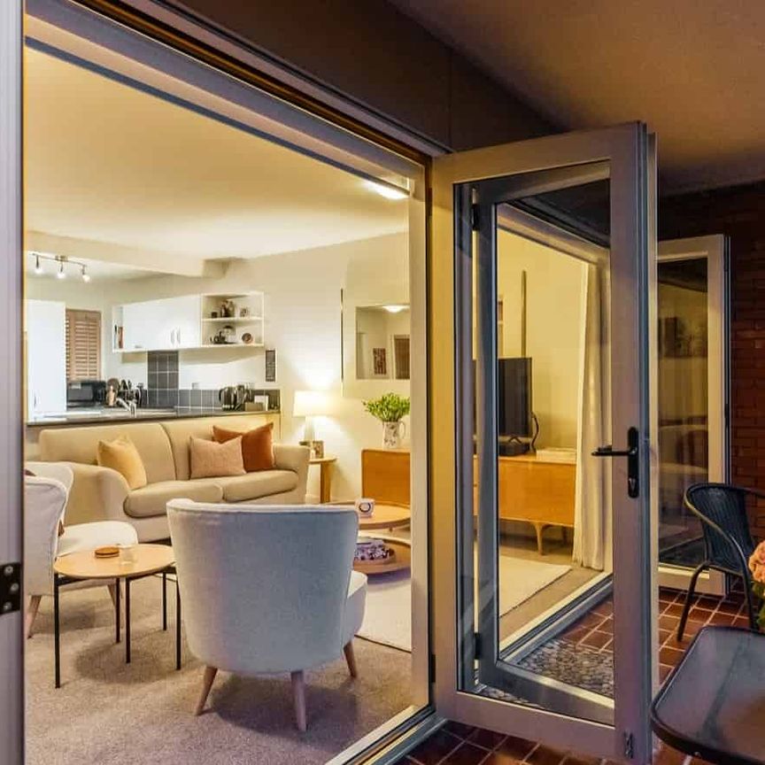 Urban Tranquility - Photo 1