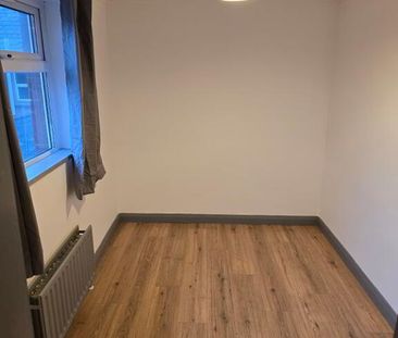 25 Empire Parade, Donegall Road, Belfast, BT12 6GN - Photo 5