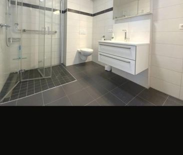 Moderne 2-Zimmer Wohnung in ruhigem Mehrfamilienhaus - Photo 2