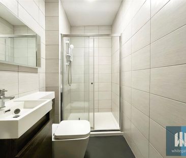 1 bedroom penthouse to rent - Photo 4