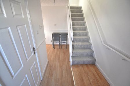 Price £1,550 pcm - Available Now - Unfurnished - Photo 3