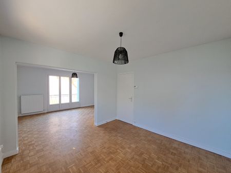 Location Maison 4 pièces 83m² ST ANDRE LES VERGERS 10120 - Photo 2
