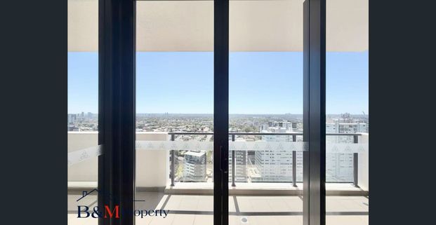 High level Three beds plus study - Photo 1