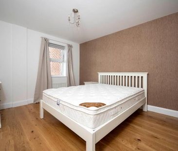 902 College Central, Belfast, BT1 6BD - Photo 6