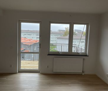 Gårdstensvägen, Angered - Photo 2