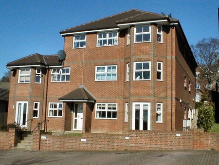1 bedroom flat to rent - Photo 4