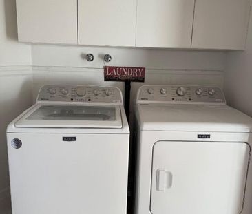 Grand 3 1/2 — Immeuble tranquille avec cachet — Disponible 1er déce... - Photo 2