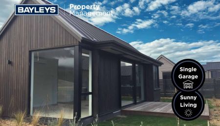 Family home in Jacks Point - Photo 5