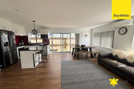 Modern 4-Bed, 2-Bath Family Gem Near Schools & Transport - Photo 3