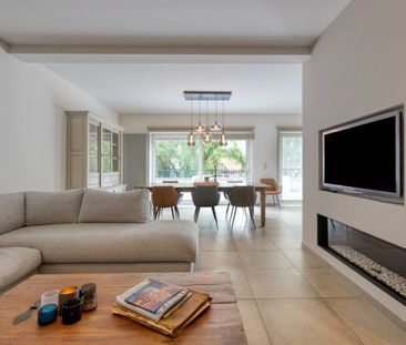 Ruim appartement met 2 slpks, parkeerplaats en dubbele garagebox in... - Photo 3