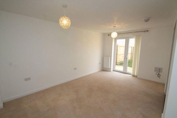 2 bedroom semi-detached house to rent - Photo 1