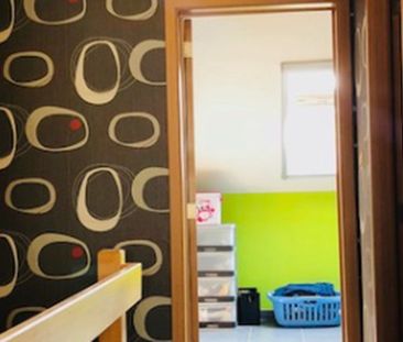 Appartement te huur in Herzele voor € 820 met 2 slaapkamers - Photo 2