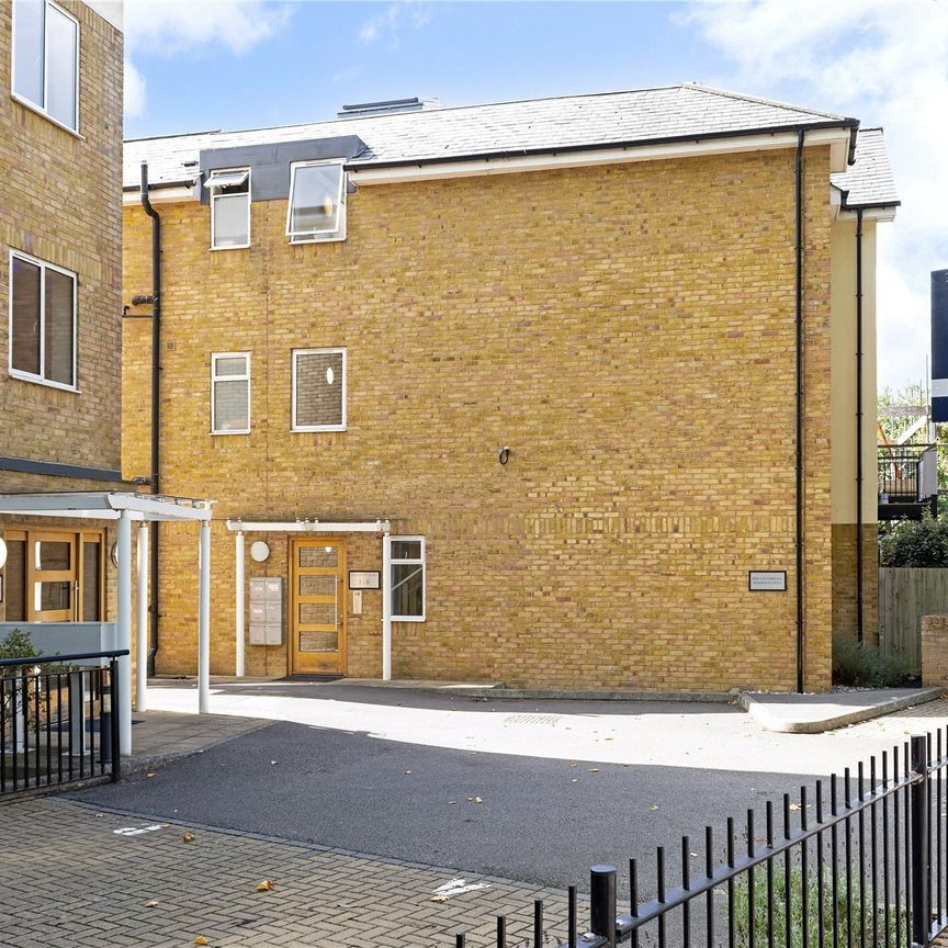 Maple Road, Surbiton, KT6 flat to rent - Photo 1