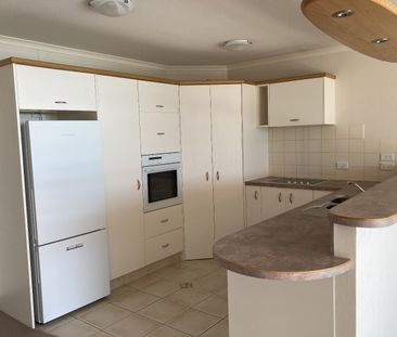 Paraparaumu Beach - 2 Bedrooms - Photo 4