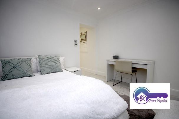 1 bedroom in a flat share to rent - Photo 1