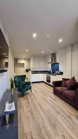 1 bedroom in a flat share to rent - Photo 5