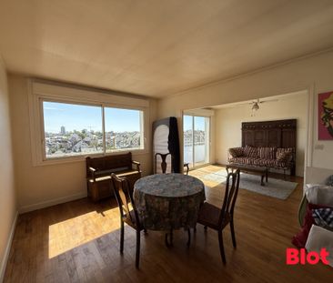 Location Appartement 4 pièces 78m² RENNES 35000 - Photo 4
