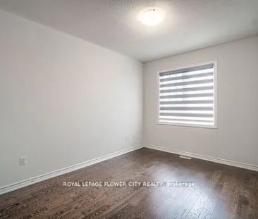 37 Hashmi Place #Upper - Photo 2