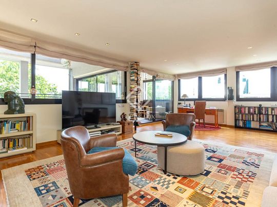 Luxury Apartment for rent in Esplugues de Llobregat, Spain - Photo 1