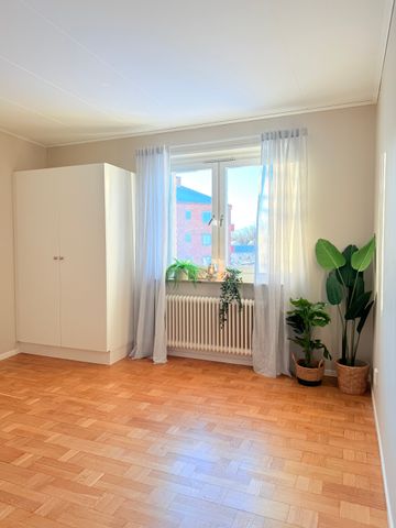 Drottninggatan, Kungsör - Photo 2