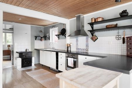 Mysig villa i vacker miljö i Gunnilse med stor tomt och två altaner! - Foto 3