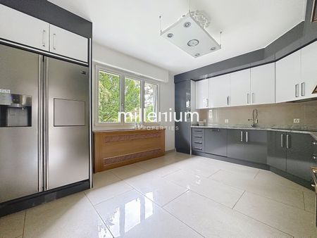 Exceptional property at the gates of International Organizations - Photo 3