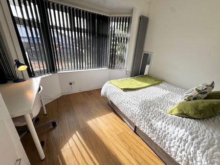 Highfield Road - Photo 4